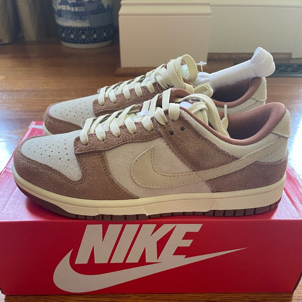 Medium curry Nike dunk
